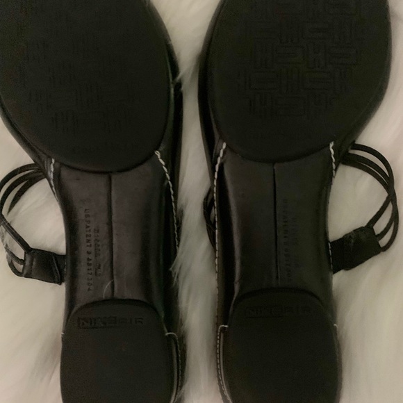 Cole Haan sandals - Picture 3 of 5